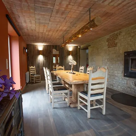 別荘 Gite De L'Autre Cote : Maison De Vacances Au Caractere Unique Et A La Decoration Soignee A Messincourt *